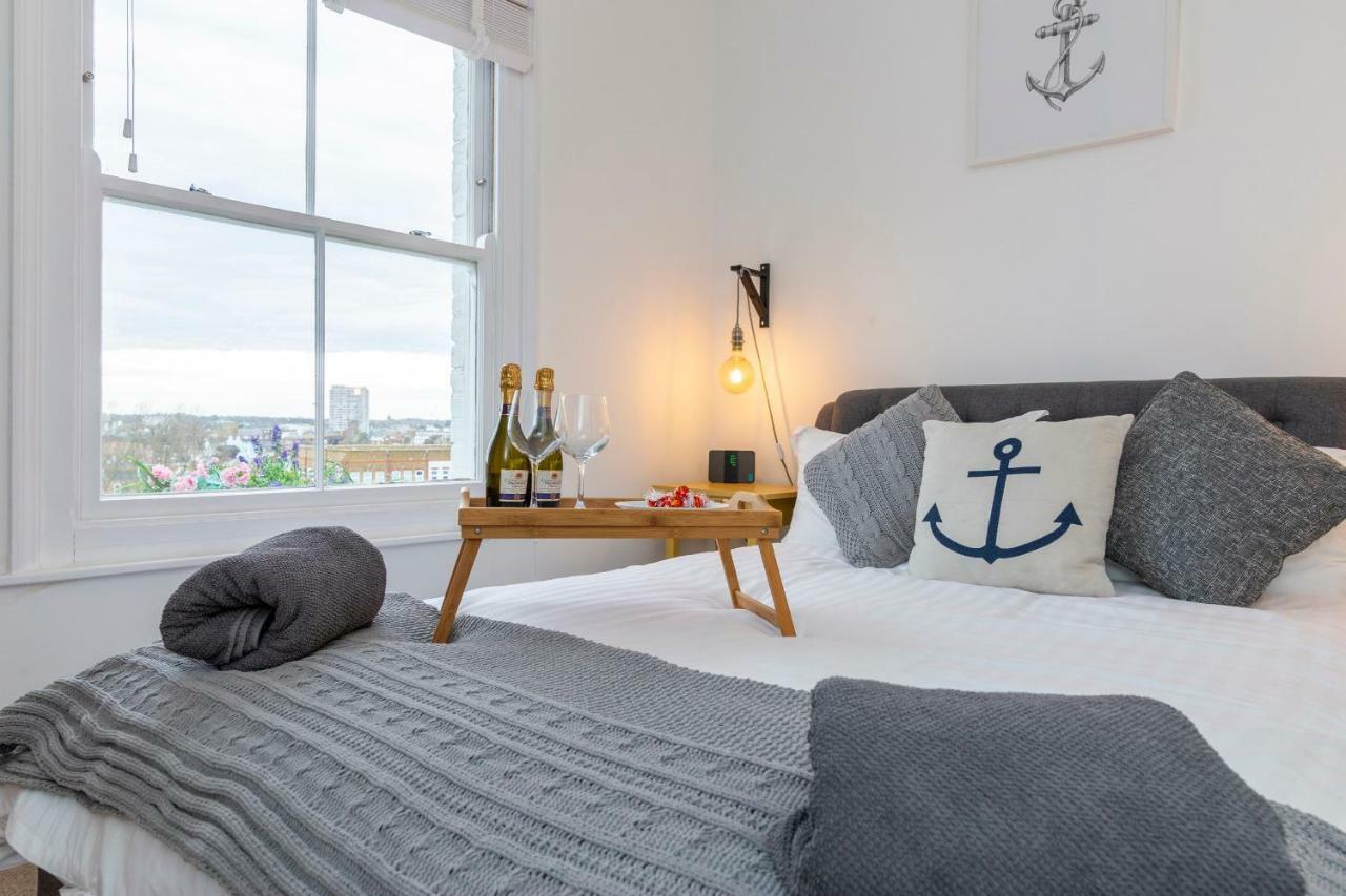 Fort Crescent - Apartment